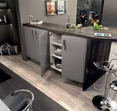 cuisines equipees modeles de cuisines equipees par socoo c idee rangement cuisine modele de cuisine equipee cuisine grise et bois