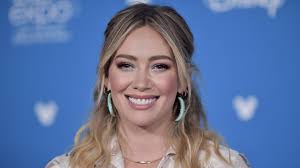 Hilary duff has given birth to her third child. Hilary Duff Seeks New Lizzie Mcguire Tv Home On Hulu Wfla