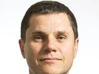 Andrew Perlmutter's Instagram, Twitter & Facebook