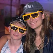 John Dinorcia (@harrybess)