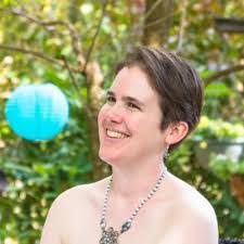 Tami Harris's Instagram, Twitter & Facebook