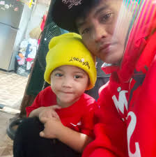 Dumayo pa talaga para manira ng pyesa