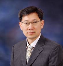 This biography profiles his childhood, family, personal life, career, achievements and some interesting facts. Hong Bin Kim Seoul National University College Of Medicine