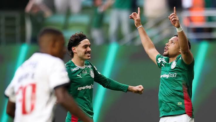 Palmeiras goleia Vasco por 4 a 1 e amplia vantagem na lideran&ccedil;a do Brasileir&atilde;o - GP1