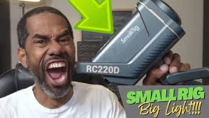 Amazon.com : SmallRig RC 220D 220W LED Video Light 98700 LUX @3.3ft 5600K  Continuous Output Light with CRI 95+, TLCI 96+, w/Bowens Mount, Manual and  App Control Remotely Professional Studio Spotlight : Electronics