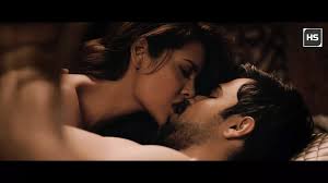 Esha Gupta – Hot Kissing Scenes 4K