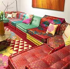 L'incontournable canapé mah jong revisité par kenzo takada. Roche Bobois Le Canape Mah Jong Et Son Kaleidoscope De Couleurs Vous Emporte Dans Un Tourbillon De Reve Creez Le Votre Design Hans Hopfer Habille De Tissus Kenzo Takada Https Fcld Ly Up0wcok