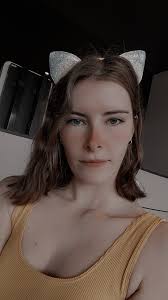 Australian girl seeking minecraft players for creative server