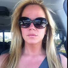 Donna Rayfield's Instagram, Twitter & Facebook