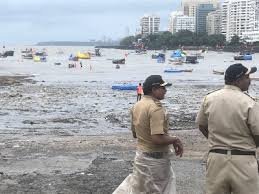 Du 26 au 29 novembre 2008, un commando de dix hommes lourdement armés avait semé la mort dans des hôtels de luxe, un restaurant touristique, la principale gare et un centre juif de bombay, faisant 166 morts et plus de 300 blessés. 26 11 Commemoration Des Attentats De 2008 A Mumbai Lepetitjournal Com