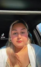 Victoria Dunham's Instagram, Twitter & Facebook