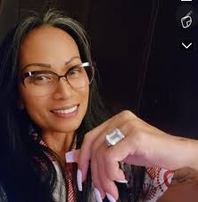 Michelle Dnl-gbn added a new photo.