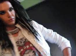 Bill kaulitz moon bun stands just over 4 (10 cm) tall. Bill Kaulitz Gif Appreciation Blog Dread Gif Set 1