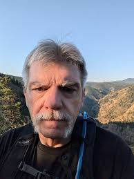 Who started attending Hanover Highlands Elementary School in 1964?