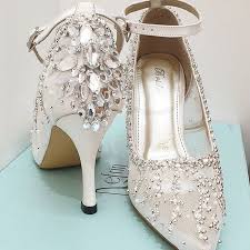 Wedding Shoes By Nefrin Fadlan Brideseries Foto Dan Video Instagram Wedding Shoes Shoes Wedding Shoe