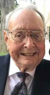 Florence Meeks's Instagram, Twitter & Facebook