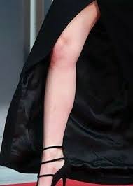 ブラックフロントスリットロングドレス おしゃれまとめの人気アイデア pinterest tomo ロングドレス ドレス ブラック