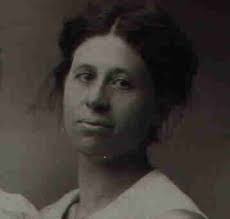 Letitia Kerr's Instagram, Twitter & Facebook