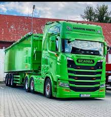 Тягачі фургони вантажівки пікапи та інша техніка. Pin Von Czarny Auf Lkw Scania Scania Lkw Lkw Lkws