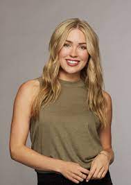 She is the eldest of three siblings; Who Is Cassie Randolph The Bachelor Contestant Who Stole Colton S Heart