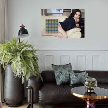 Amazon.com: Hailee Steinfeld - Póster sexy de actriz y cantante de 2  paredes, impresión en lienzo, regalo de oficina, dormitorio, póster  estético de ...