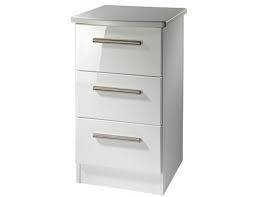 Shop the best uk selection of bedside tables on furnish.co.uk, the luxury home interiors marketplace. Queen 3 Drawer White High Gloss Bedside Chest Fully Assembled