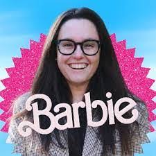 Paula Sanderson's Instagram, Twitter & Facebook