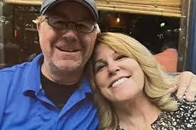 Hillary Lamb's Instagram, Twitter & Facebook