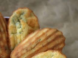 Recette De Madeleines Au Saumon Fume Sauvage Et L Aneth Frais Recette Recette Madeleine Alimentation Saumon Fume