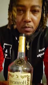 Buck Malone (@roberttrealeemalone)