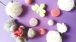The girls had a lot of fun with this kids craft. How To Make Bath Bombs For Kids Easy Safe Recipe Diy Beauty Base