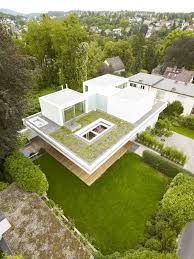Roof gardens, terraces and patios to make you feel on top of the world in your top of the building space! The Distinct And Simple Rooftop Garden Of House S Home Design Lover