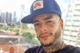 O anuncio foi feito pela conta do instagram de mc brinquedo. Amigo Nega Versao Que Mc Kevin Tentou Fugir Da Esposa Antes De Queda Ou Tentou Pular Na Piscina Paipee