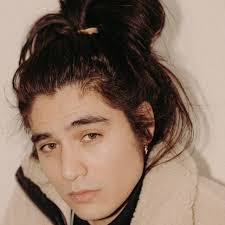 Mike Russ's Instagram, Twitter & Facebook