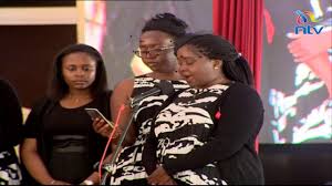 Free bread and soda for mois funeral 30,000 mourners at burial. Moi S Granddaughter S Moving Tribute Youtube