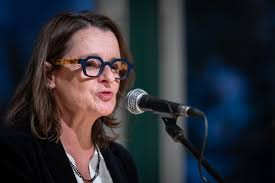 Anne Morin megnyitóbeszéde Margaret Watkins Fekete fény című kiállításán