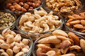 Frutta secca mista bio luggin luggin. Frutta Secca I Benefici Le Proprieta E Le Indicazioni Per Il Consumo Insalute