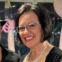 Kim Uhler's Instagram, Twitter & Facebook