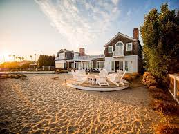 Airbnb this estate is one of the few luxury vacation homes in santa barbara county that has oceanfront access and can accommodate large groups or events. Sb Beach Club Oceanfront Private Beach Access Hauser Zur Miete In Santa Barbara Kalifornien Vereinigte Staaten
