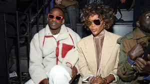 Best left the serial in 2010, so she could concentrate on her studies. Mutter Mit 50 Hat Naomi Campbell Uberhaupt Einen Partner Promiflash De