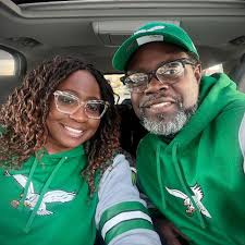 Philly Eagles fans show love for their team