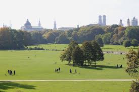 The englischer garten german for english garden is a large public park in the centre of munich bavaria stretching from the city centre to the northeaste. Englischer Garten Smarttravelers