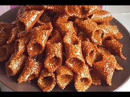 معسلات رمضان بليغات الزنجلان مقرمشة و تحضر بسرعة Blighates Babouches Au Miel Youtube In 2020 Food Recipies Food Breakfast
