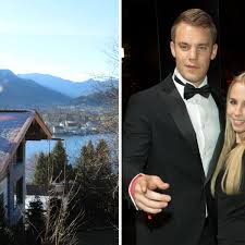 Kapitän manuel neuer sorgte bei der em 2021 mit einem detail für freude bei den fans. Manuel Neuer Macht Nina Weiss Antrag Am Tegernsee Tegernsee