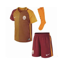 Pes 2017 galatasaray 2017 18 kits update by tekask1903 pes patch. Buy Official 2016 2017 Galatasaray Home Nike Little Boys Mini Kit