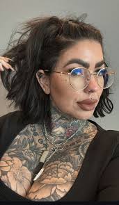 🌑 It's my birthday🌙🎁 ! Today, I am the age of Christ! I would not be  wiser and surely still sulphurous • • Merci encore à tous mon entourage 🤍,  J'ai longtemps