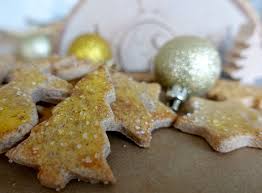 Während es draußen immer kälter wird, steht man drinnen im warmen mit den liebsten in der küche und bäckt. Zimtplatzchen Das Perfekte Rezept Zum Backen Mit Kindern Ekulele Familienleben Rezepte Mode Kosmetik Reisen Und Gesundheit