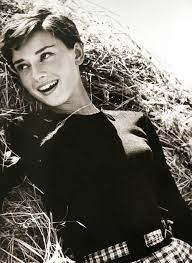 Pin On Audrey Hepburn
