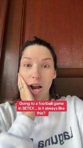 Nichole Adan (@nicholeaadan)’s video of Football Game