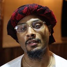 Iris Edmondson's Instagram, Twitter & Facebook